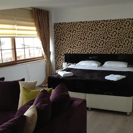 فندق مبيت وإفطار Ada Marin قرابورون