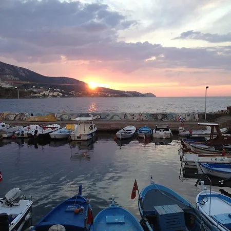 فندق مبيت وإفطار Ada Marin *