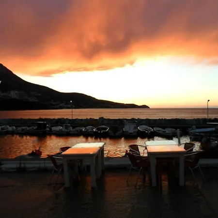 Ada Marin Karaburun (Izmir)