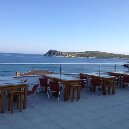 Couette-café Ada Marin Karaburun (Izmir)