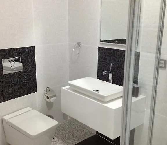 Oda ve Kahvaltı Ada Marin