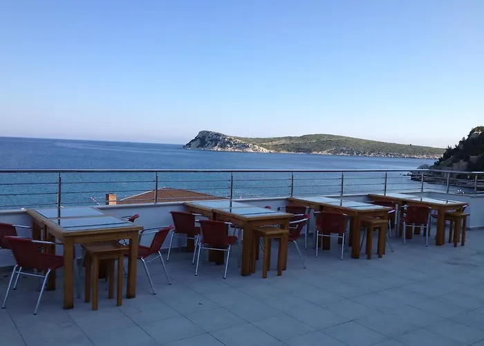 Oda ve Kahvaltı Ada Marin Karaburun (Izmir)