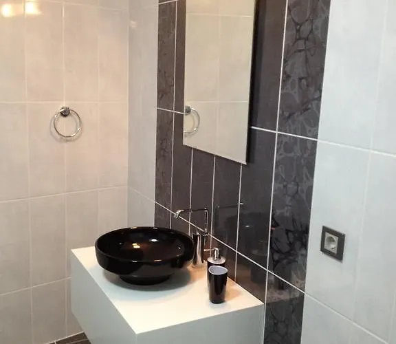 Ada Marin Bed & Breakfast